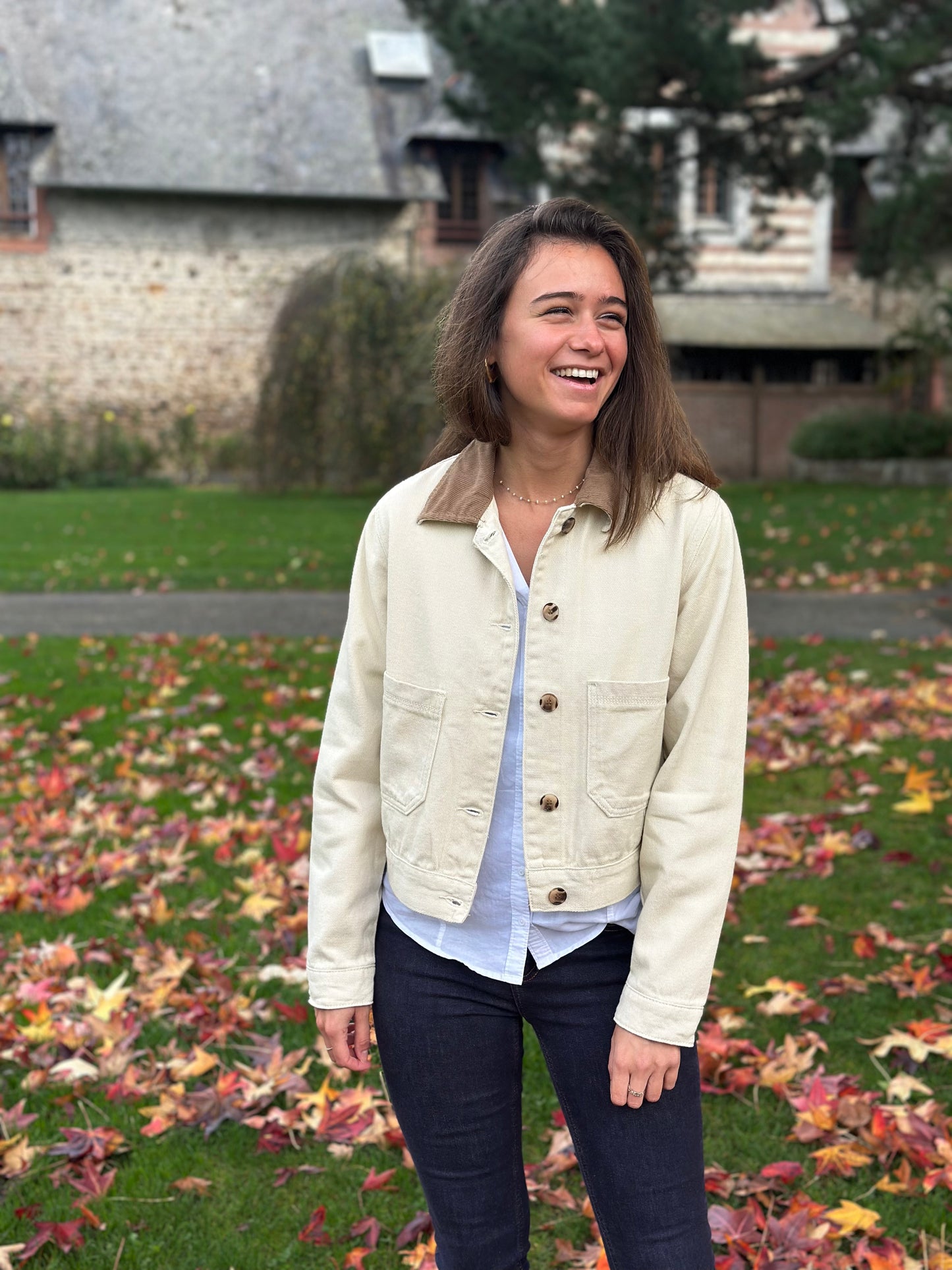 Veste beige col velours camel