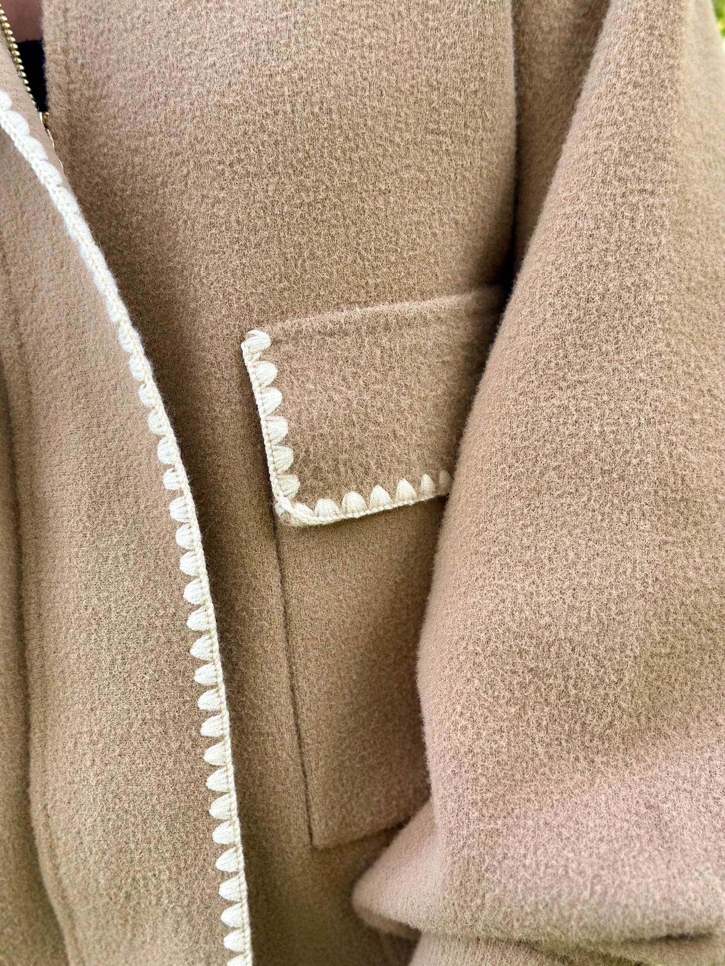 Veste pull écru surpiqures