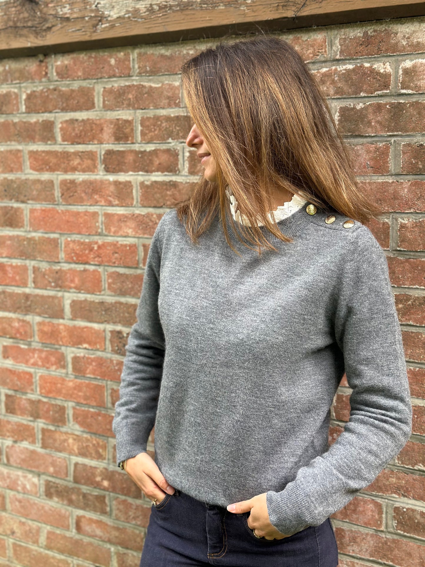 Pull col dentelle gris