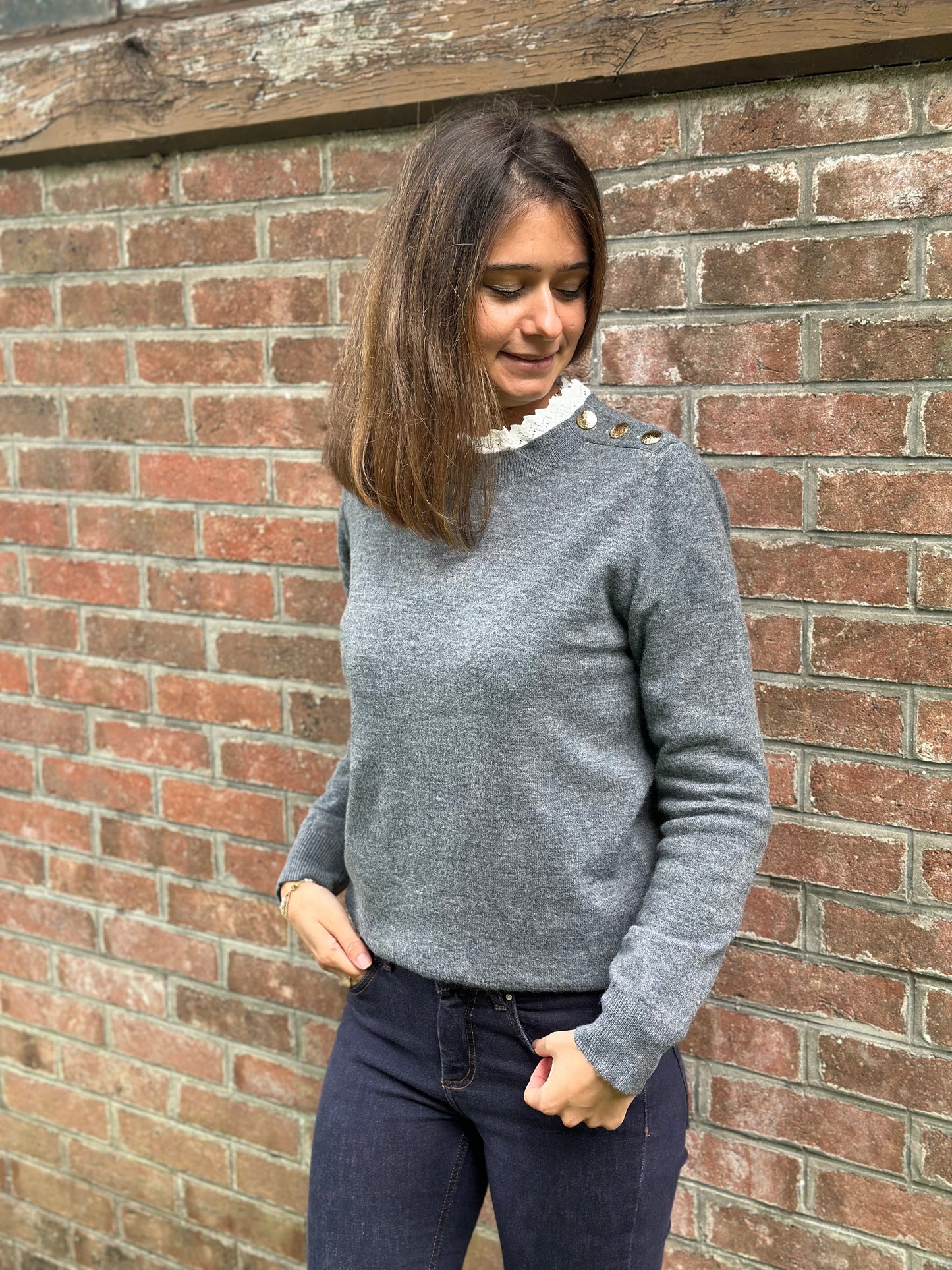 Pull col dentelle gris