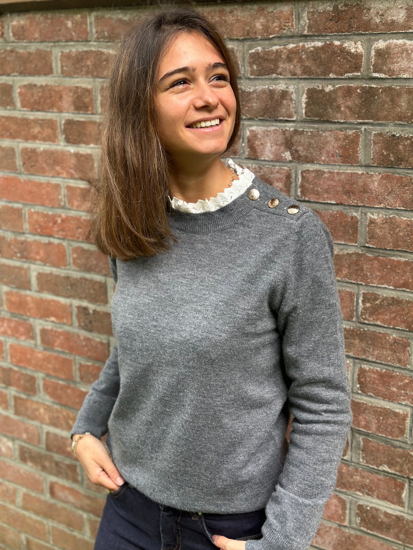 Pull col dentelle gris