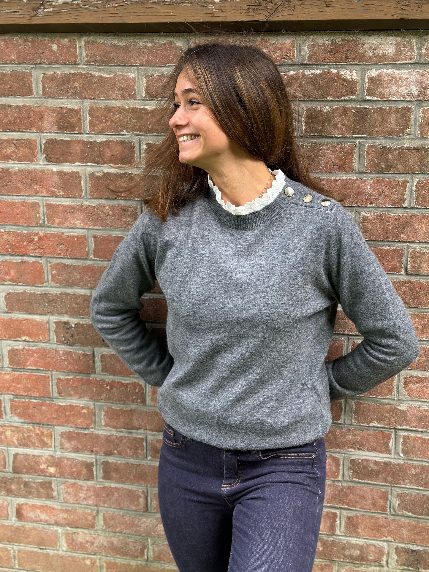 Pull col dentelle gris