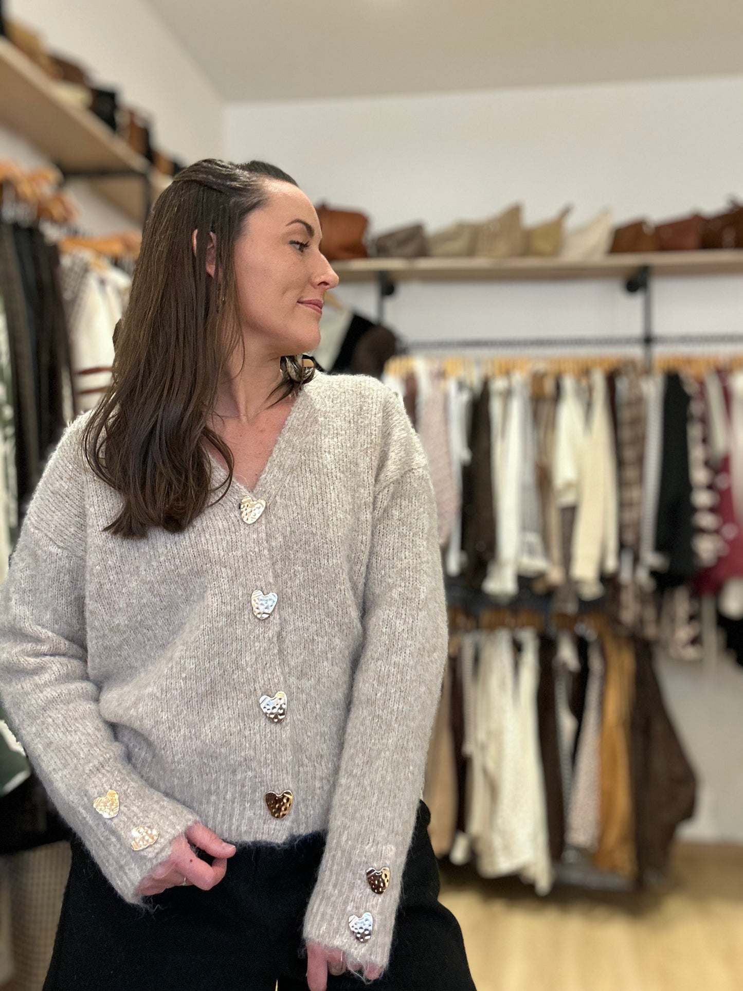 Gilet taupe boutons coeur