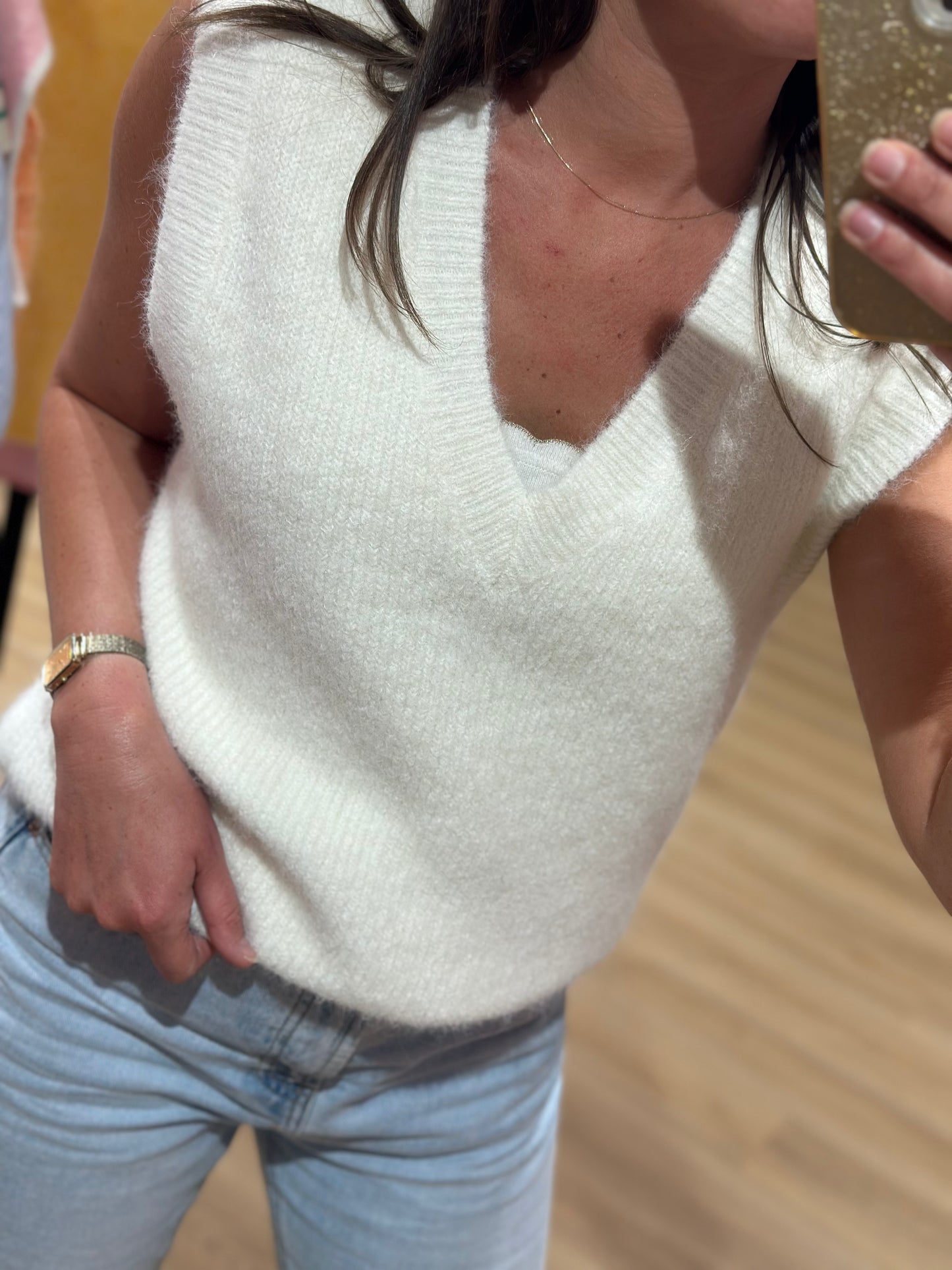 Maille beige sans manche