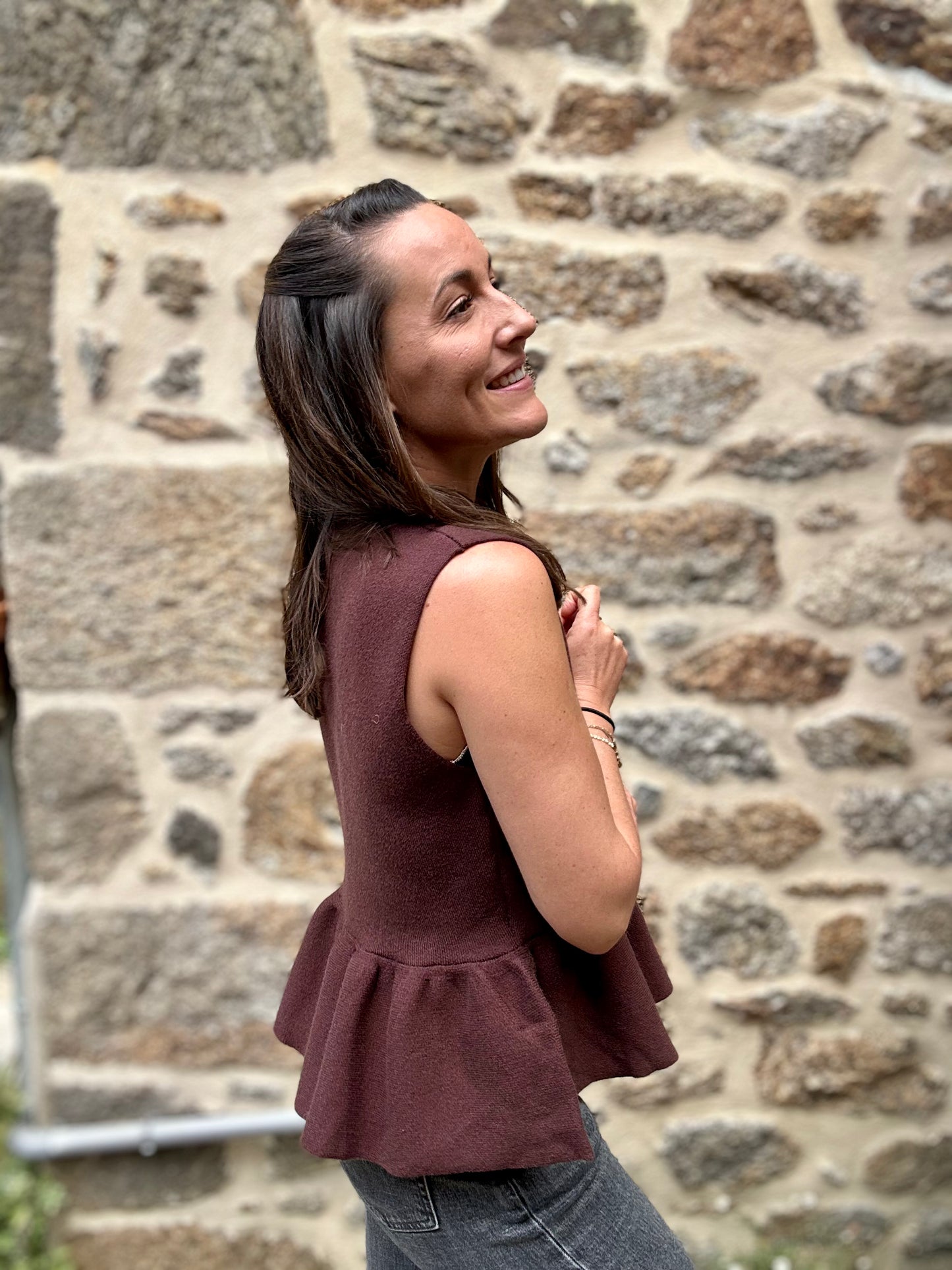 Haut maille coffee bas froufrou