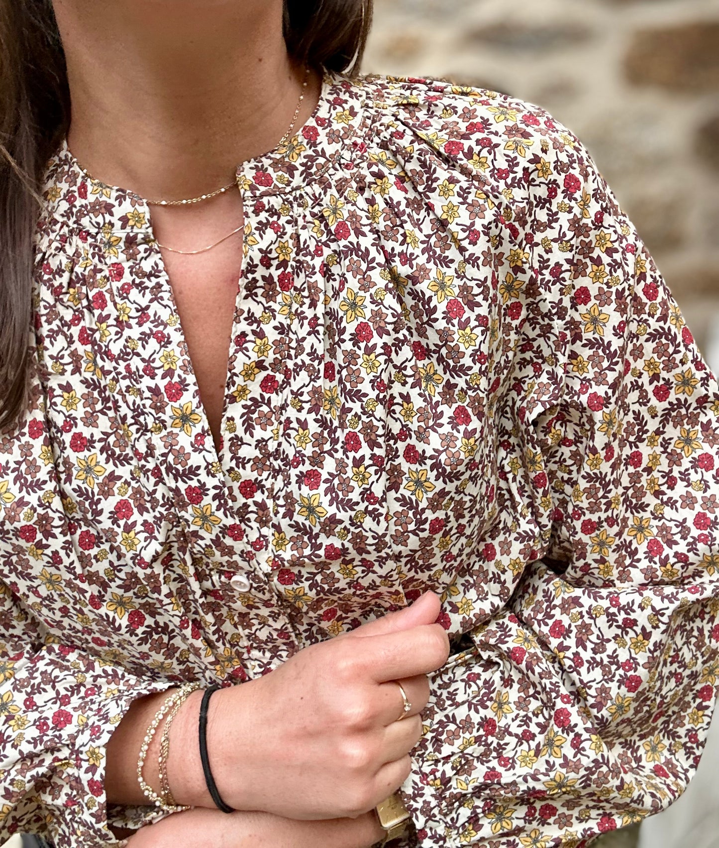 Blouse marron rouge jaune