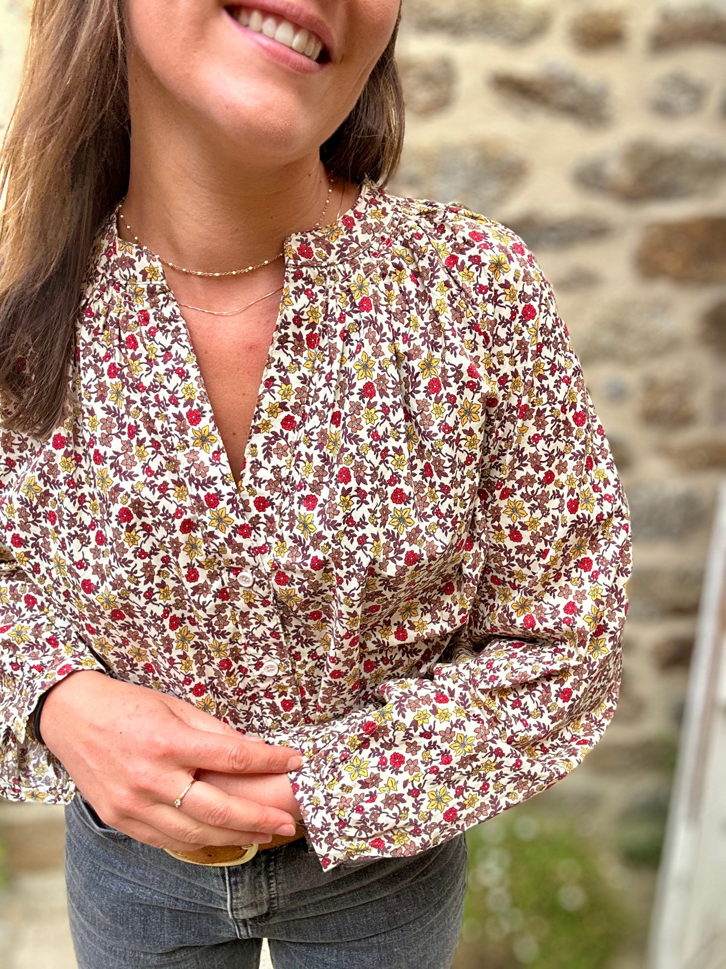 Blouse marron rouge jaune