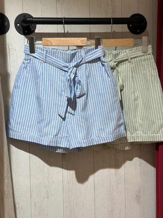 Short rayé bleu