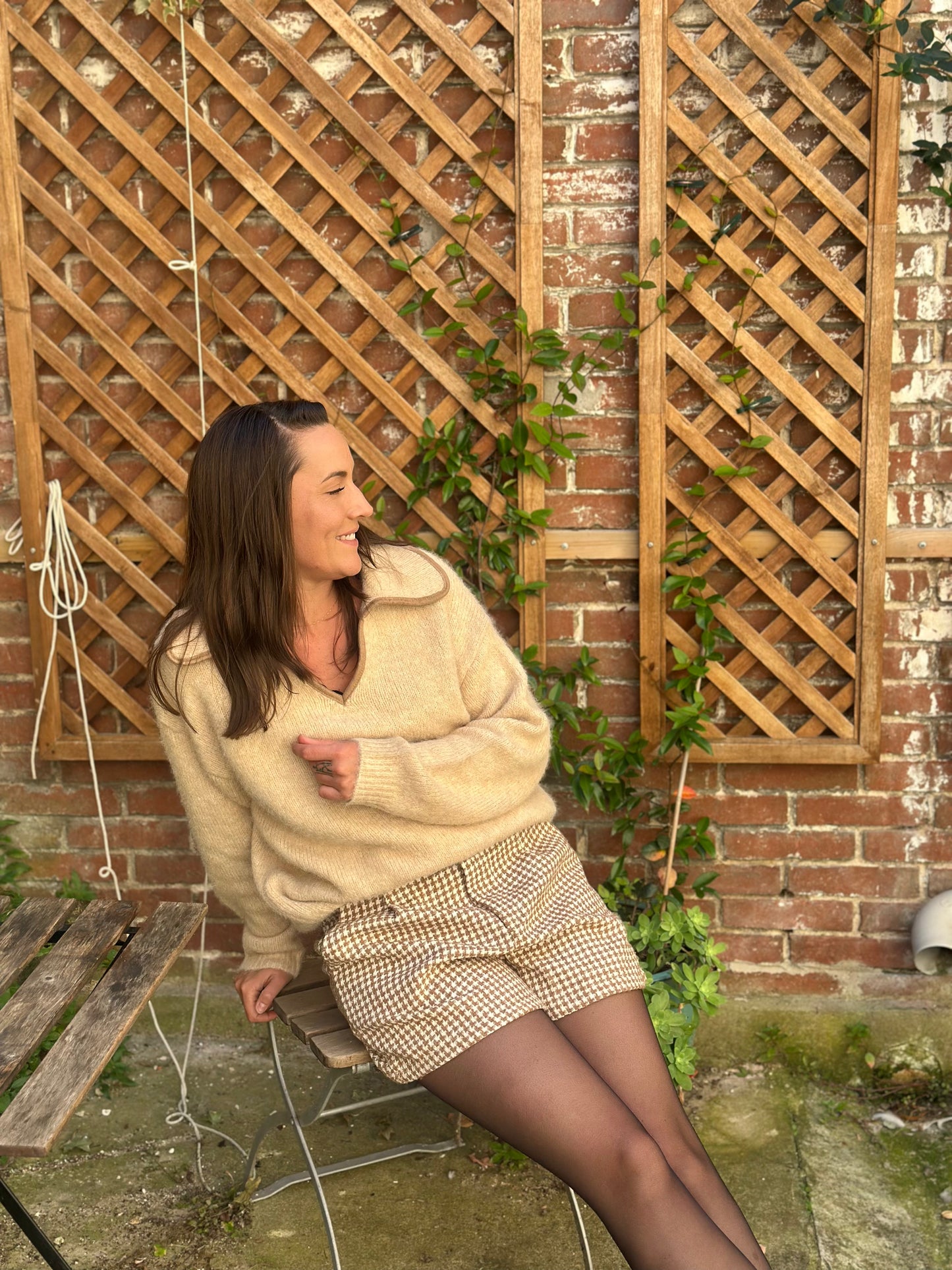 Short taupe damier camel