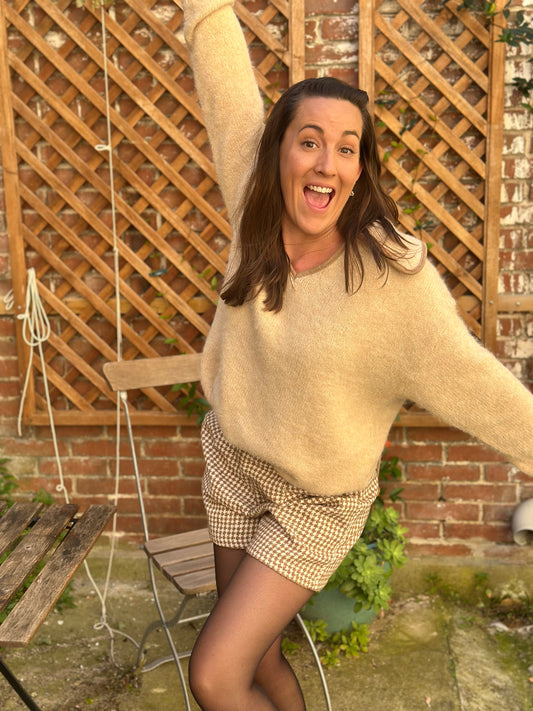 Short taupe damier camel