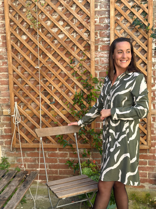 Robe chemise kaki imprimée