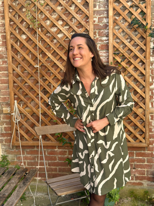 Robe chemise kaki imprimée
