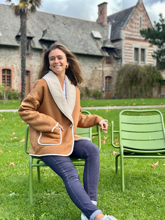 Manteau camel moumoute suédine