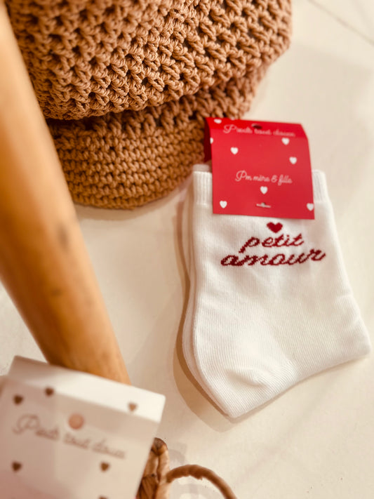 Chaussettes blanche "Petit Amour" rouge