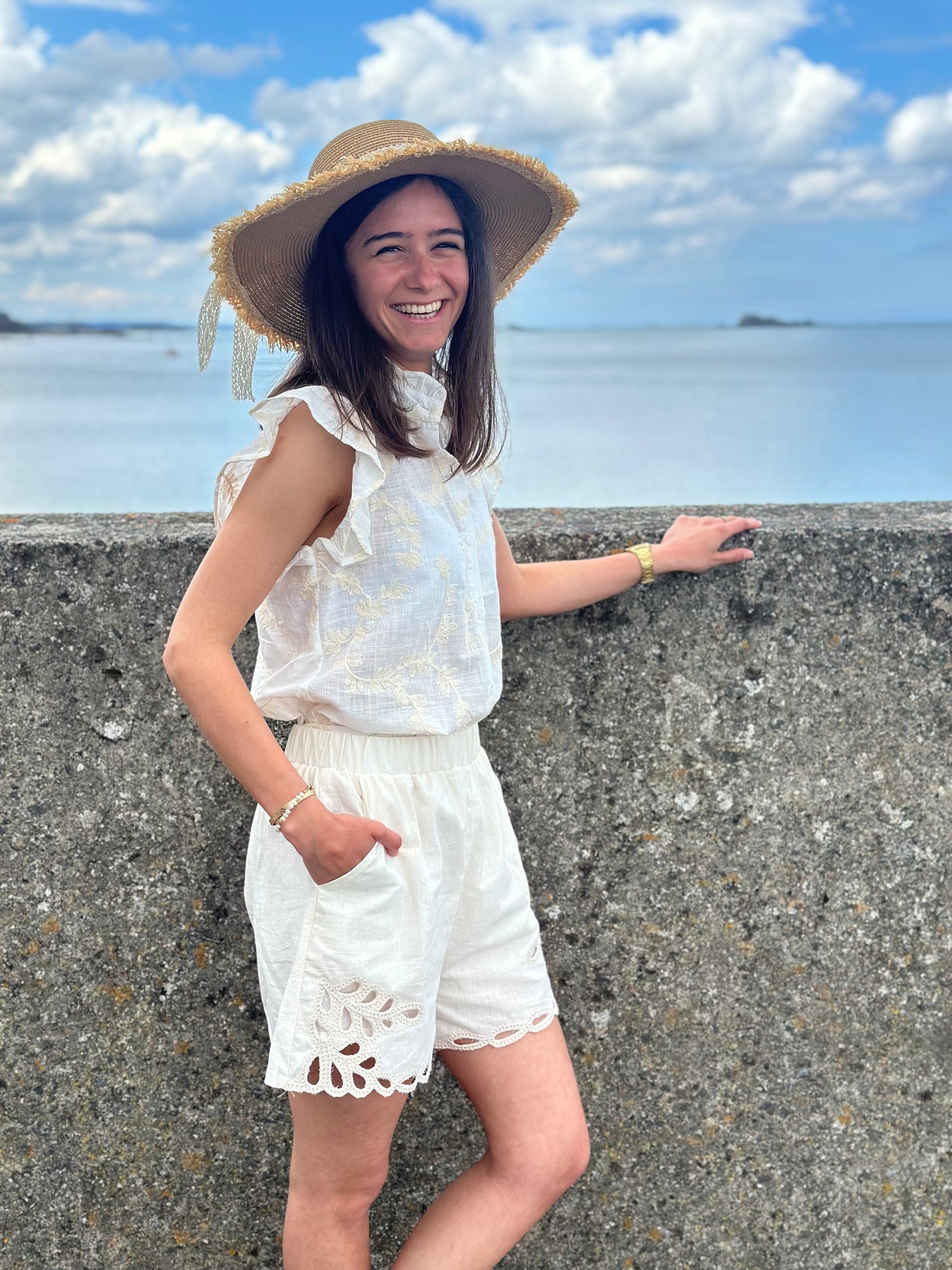 Short crème broderie