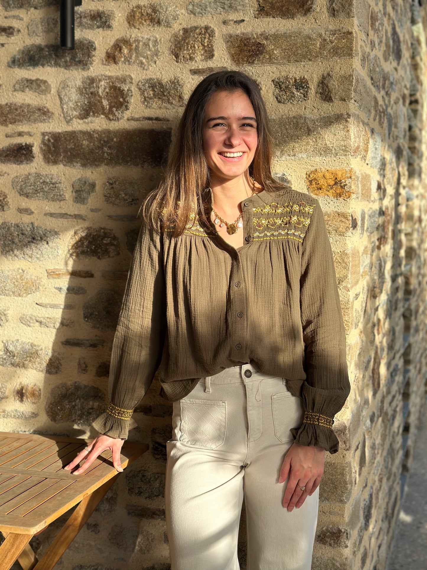 Chemise kaki brodée DG