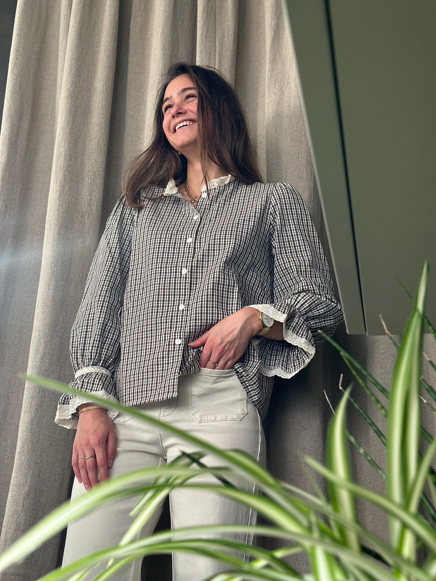 Chemise carreaux col broderie