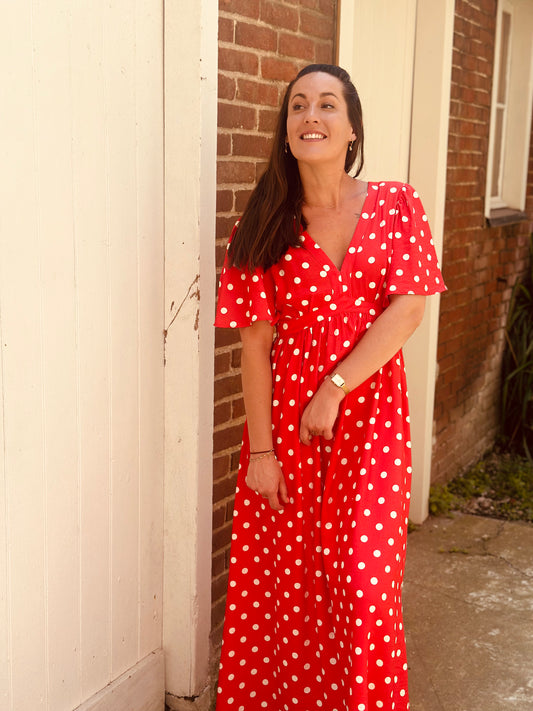 Robe longue rouge pois