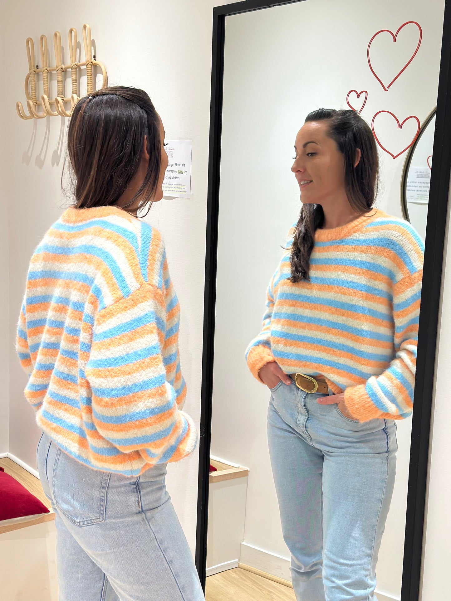 Pull rayé orange bleu écru