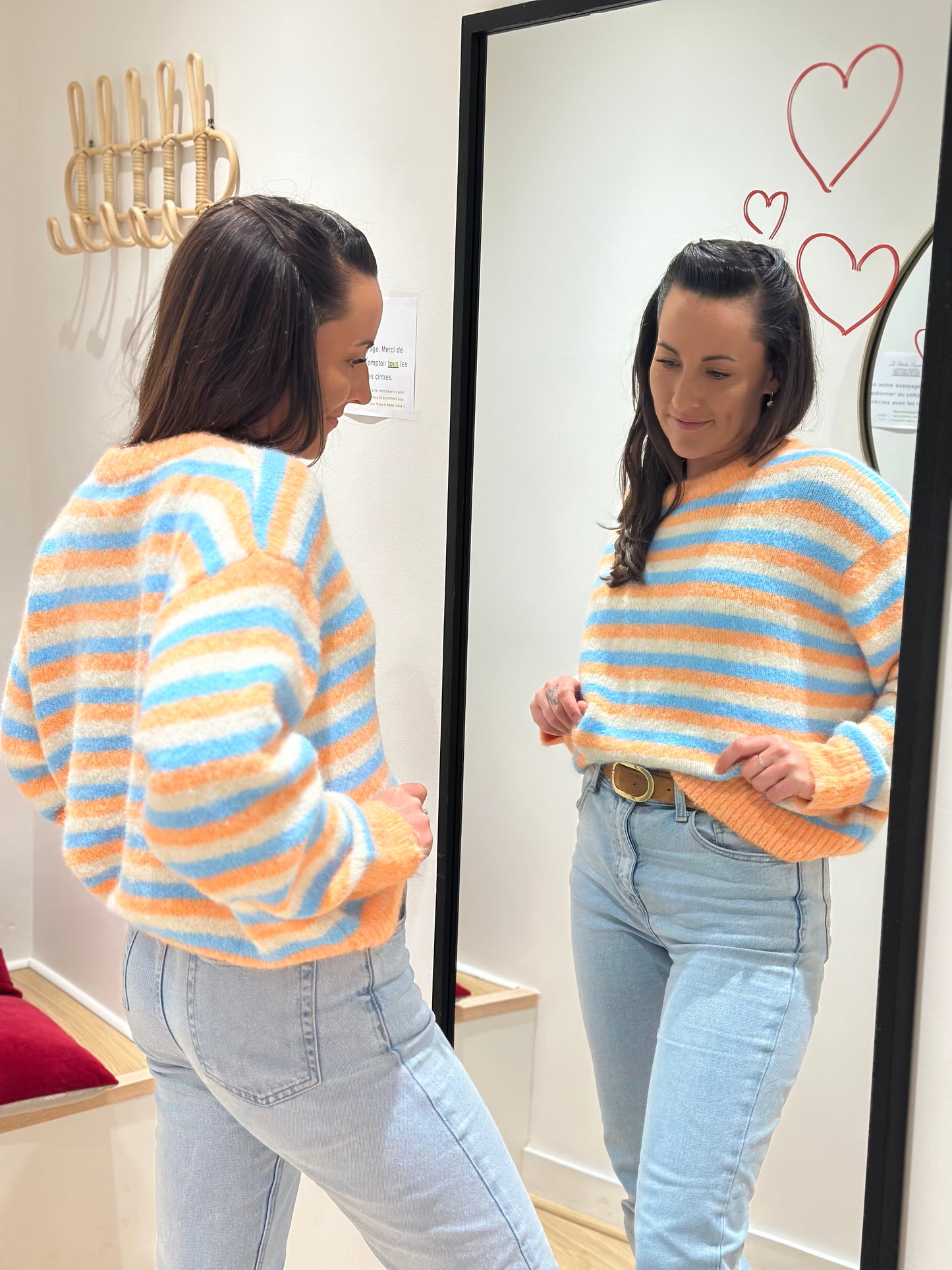 Pull rayé orange bleu écru