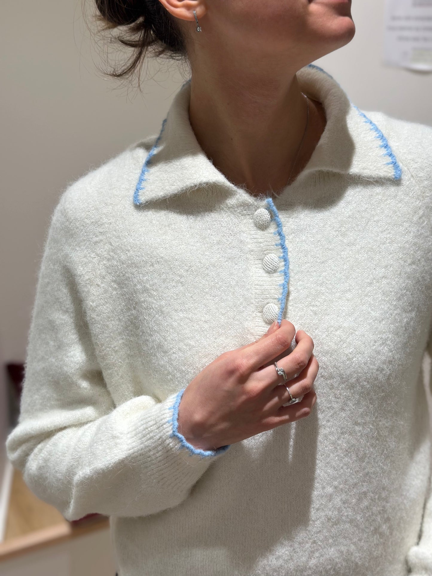 Pull écru col ciel