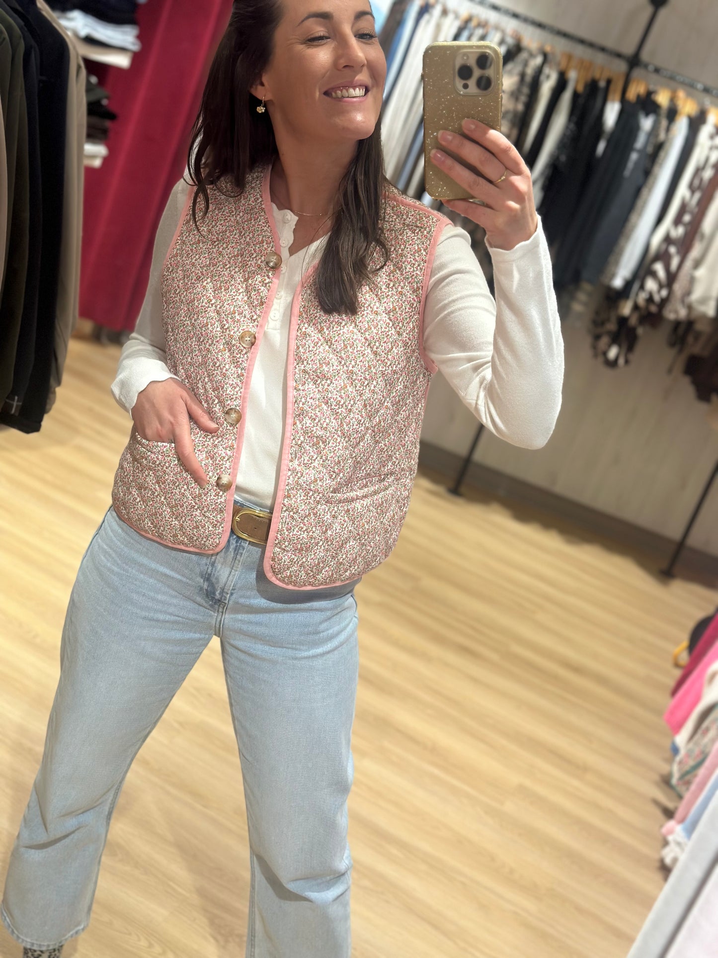 Veste S/manches florale rose