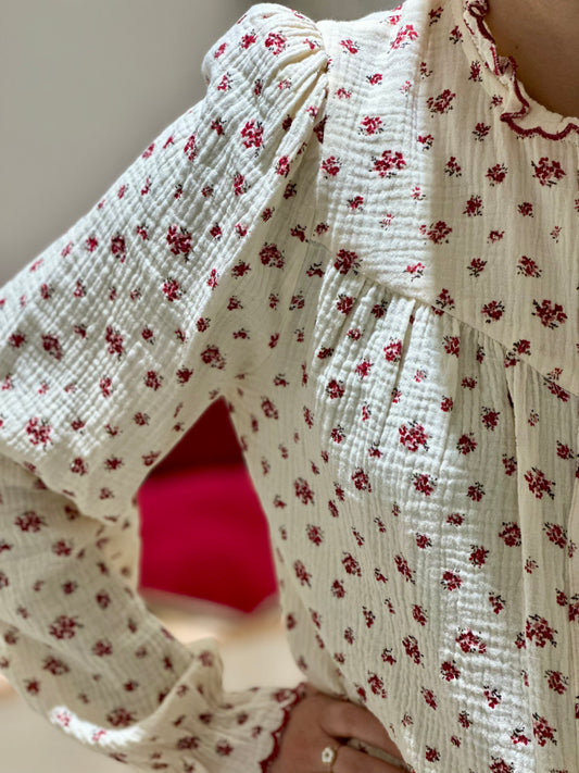 Chemise DG écru fleurs framboise
