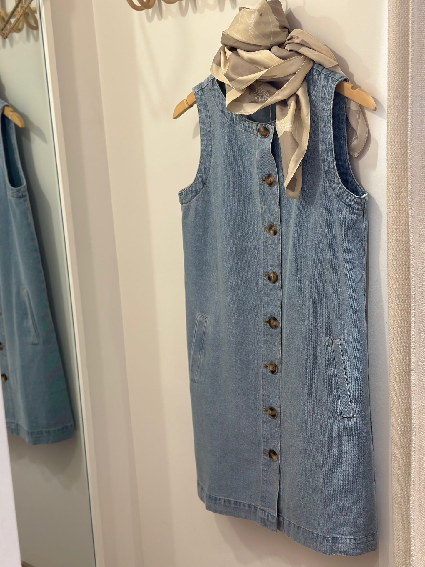 Robe jeans poches boutons