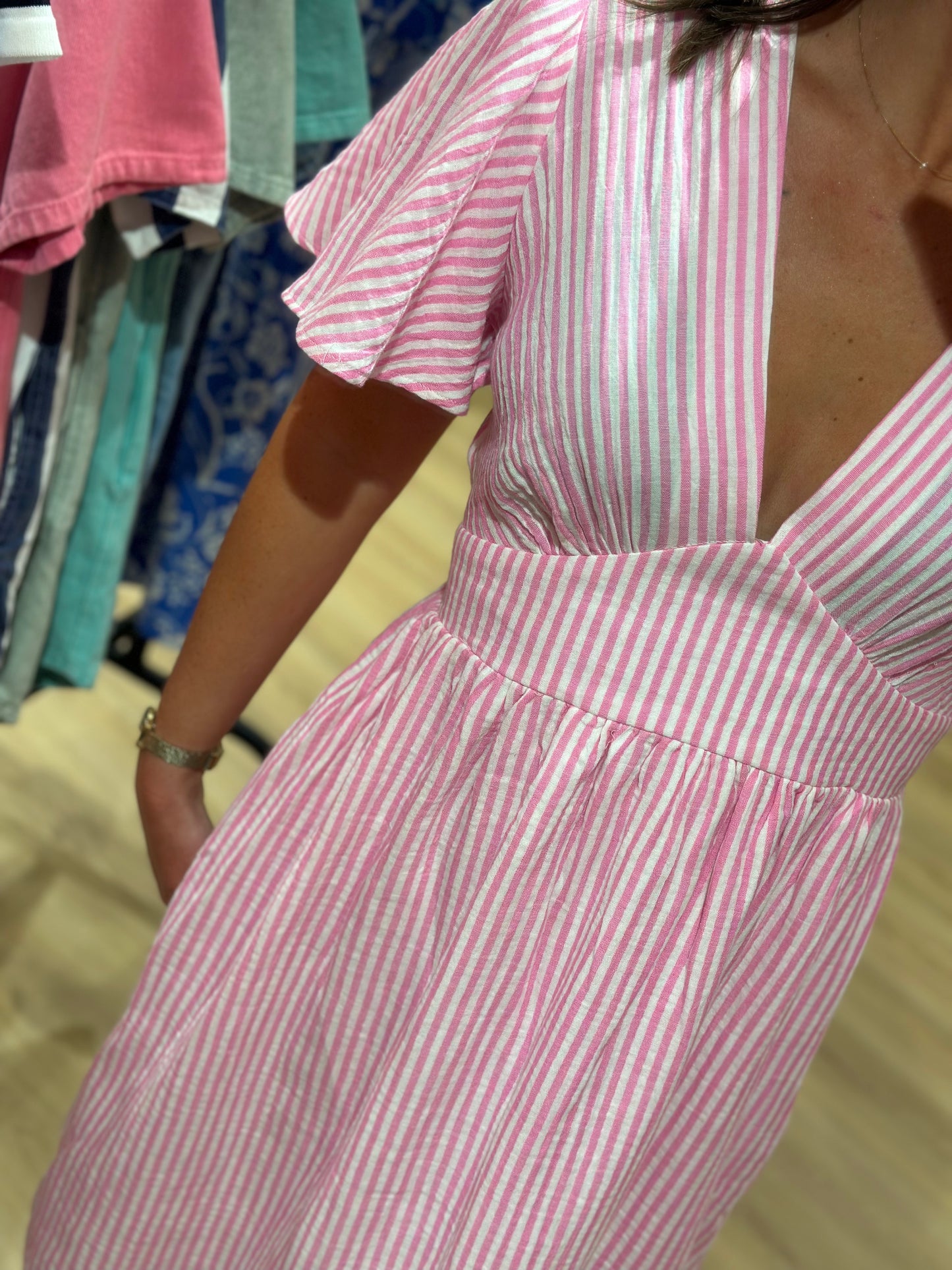Robe rayée rose