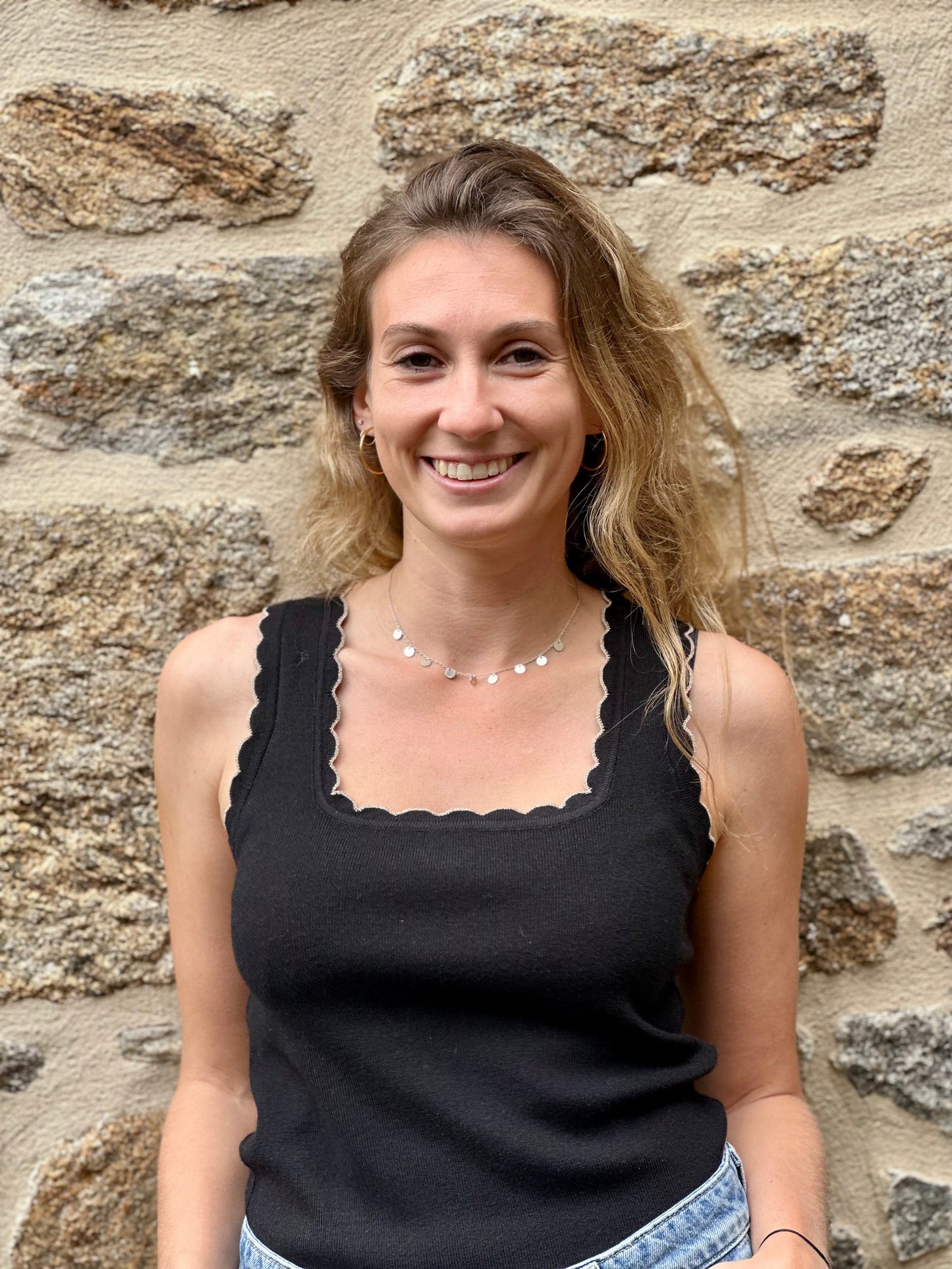 Débardeur pull noir doré