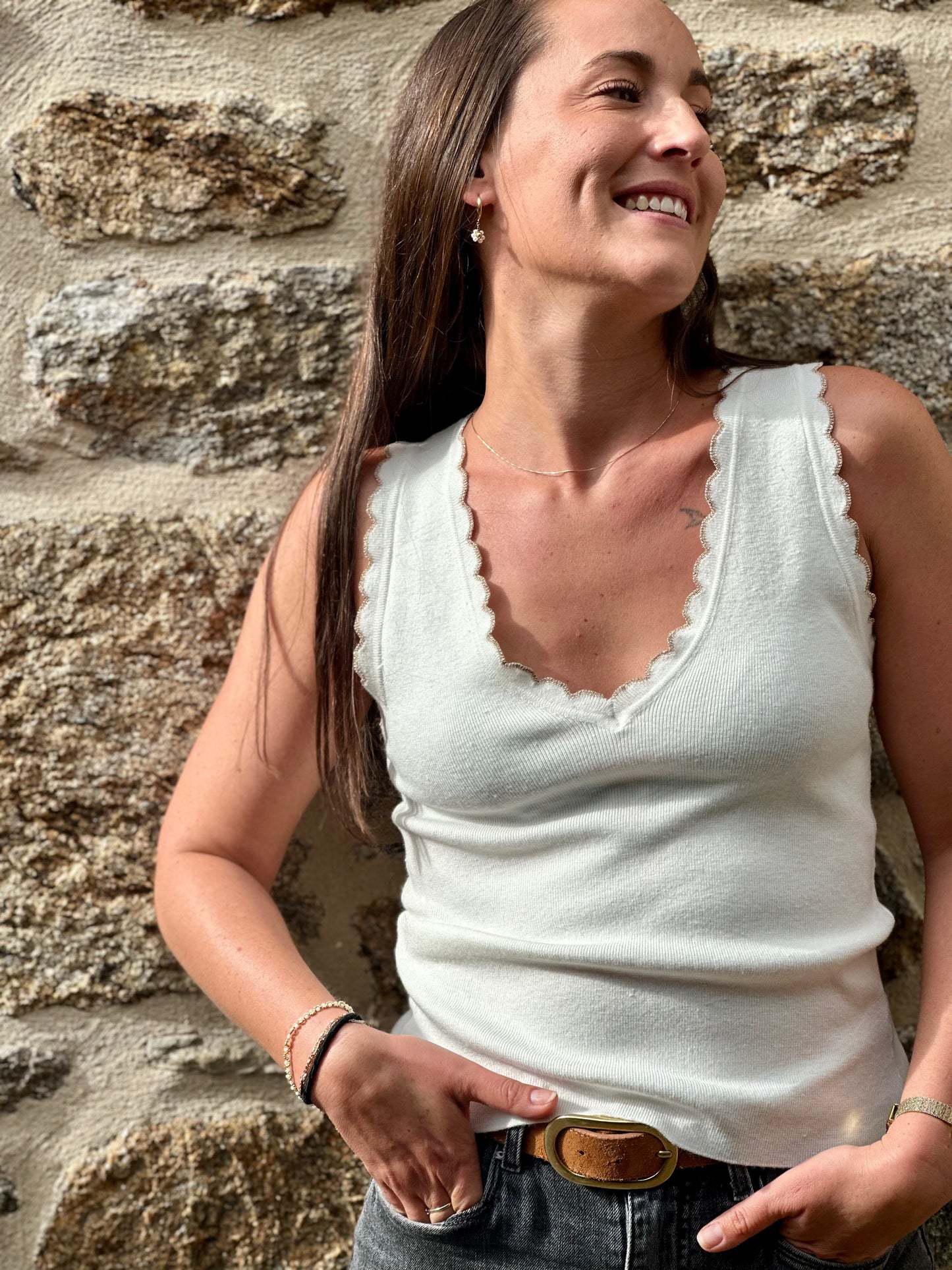 Débardeur pull V blanc or