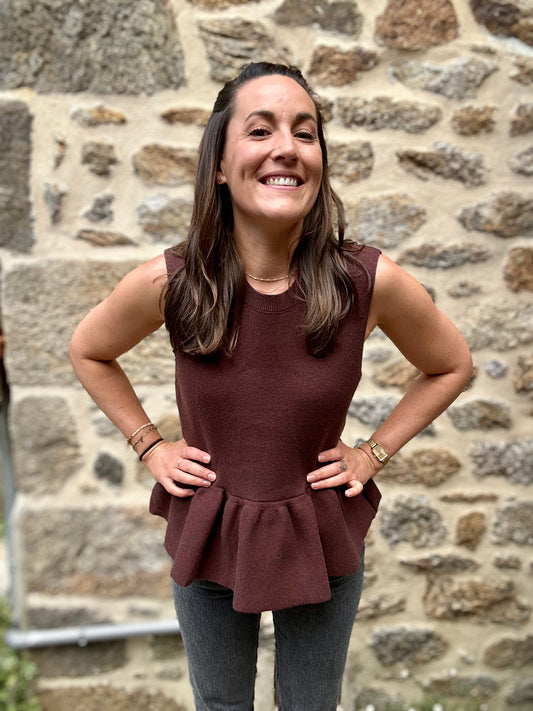 Haut maille coffee bas froufrou