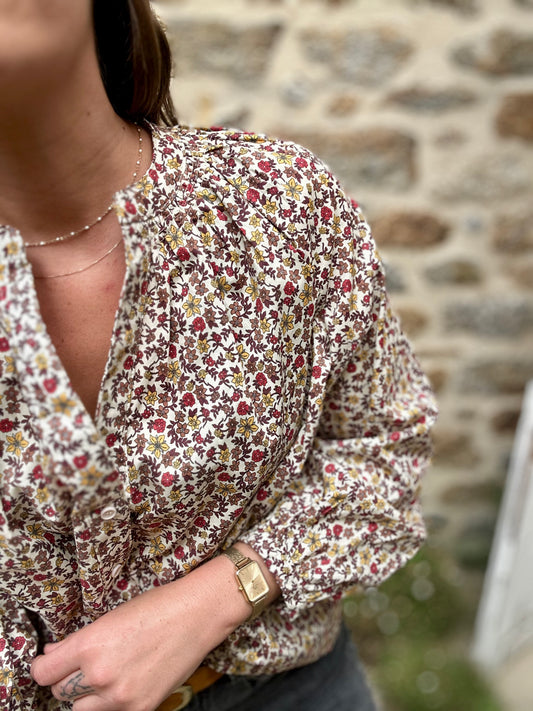 Blouse marron rouge jaune
